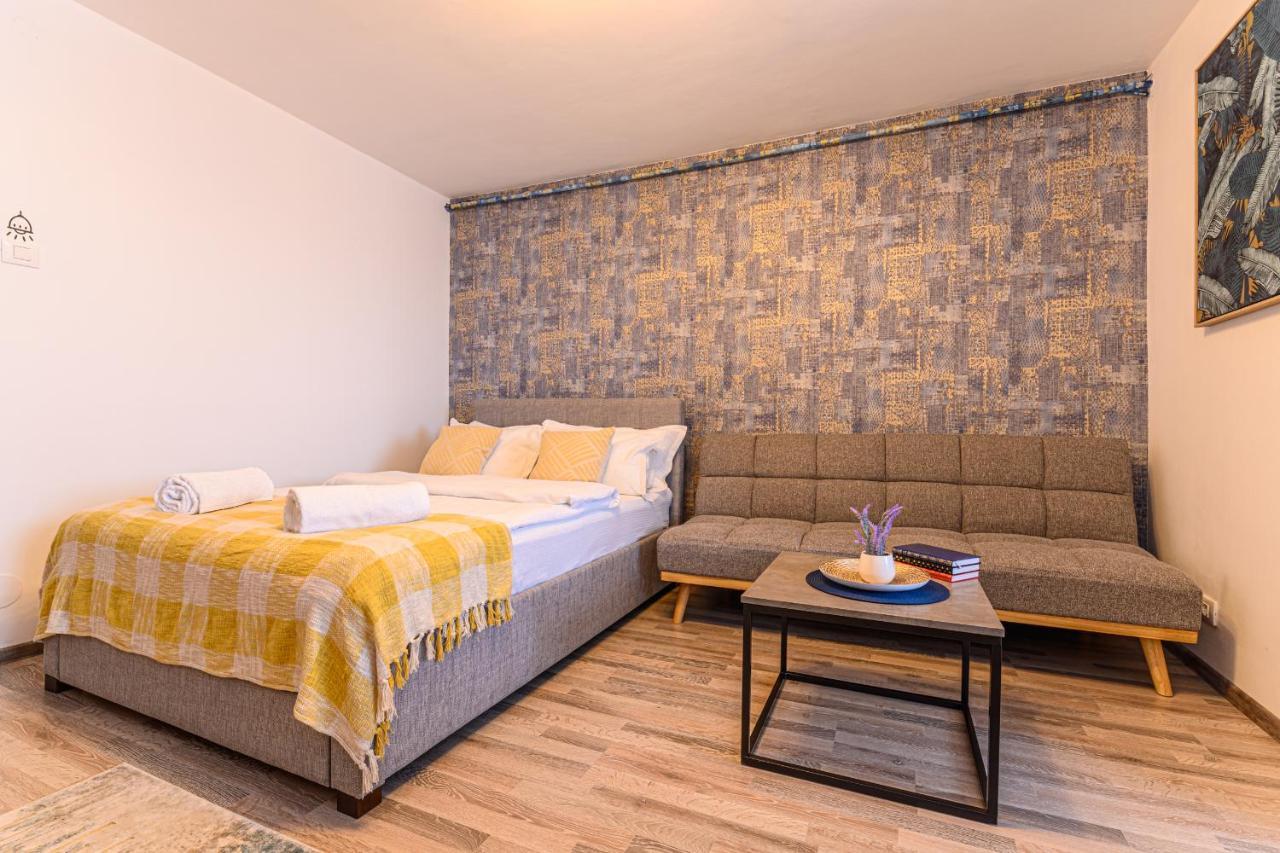 Luxury Studios - Soarelui 10 Braşov Buitenkant foto