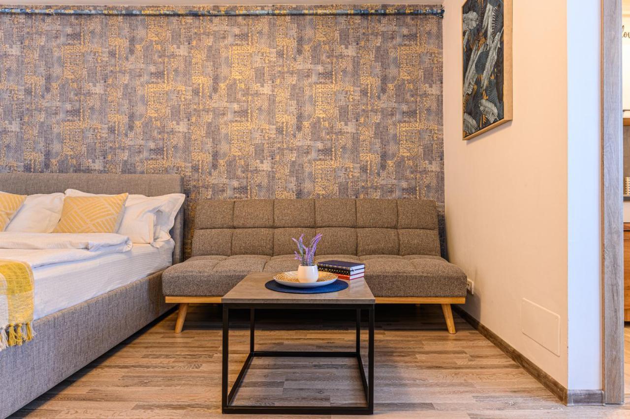Luxury Studios - Soarelui 10 Braşov Buitenkant foto